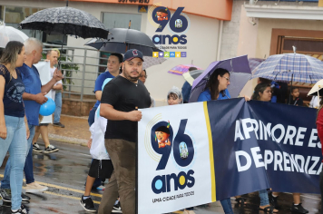 Foto - Desfile 96 anos de Tupã