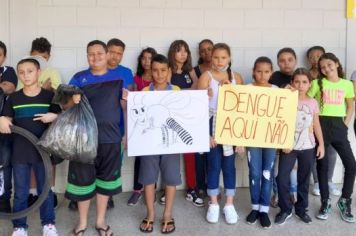 Foto - Tupã realiza campanha contra a dengue com os 4 mil alunos da rede municipal
