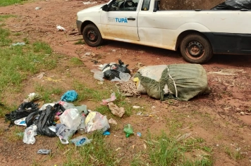 Depósito de lixo em locais irregulares desafia equipes de limpeza e coloca em risco a segurança da população