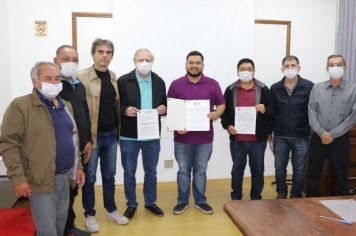 Parceria vai permitir que servidores municipais se associem ao CCT com condições especiais