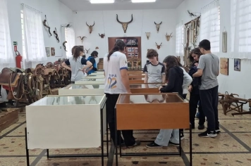 Museus de Tupã recebem visitas escolares e fortalecem ações de educação cultural