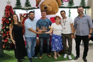Prefeitura entrega prêmio às melhores decorações natalinas 