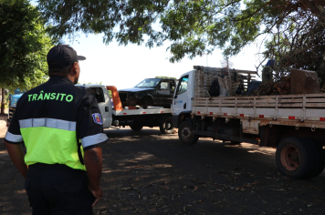 Veículos abandonados e notificados começam a ser recolhidos ao pátio