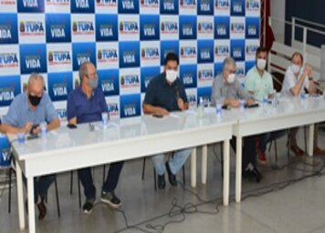 Prefeitura publica decretos para abertura controlada do comércio