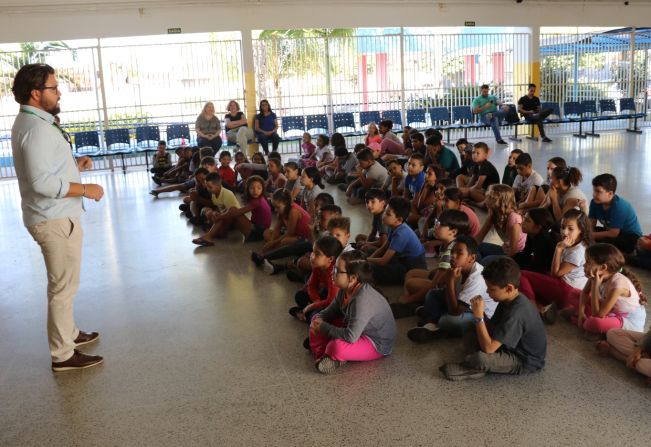 Mais de mil alunos participam de palestra na Semana do Meio Ambiente