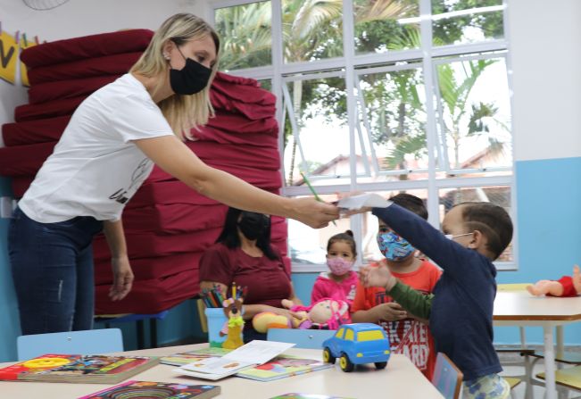 Creches escolas retornam atividades no dia 18 de janeiro