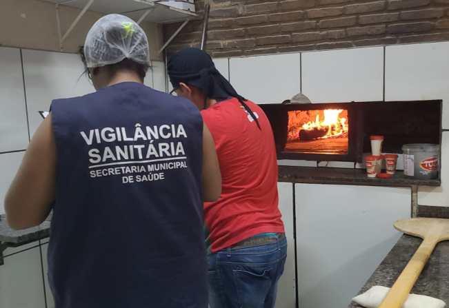Vigilância Sanitária fiscaliza estabelecimentos comerciais de Tupã