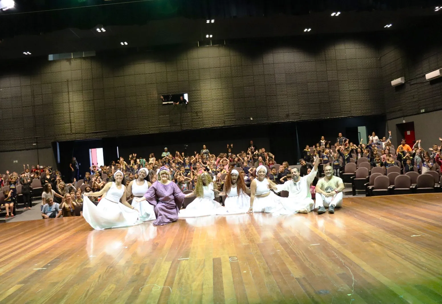 Espetáculo “Empoderamento Black” encanta público infantil e celebra o Mês da Consciência Negra em Tupã