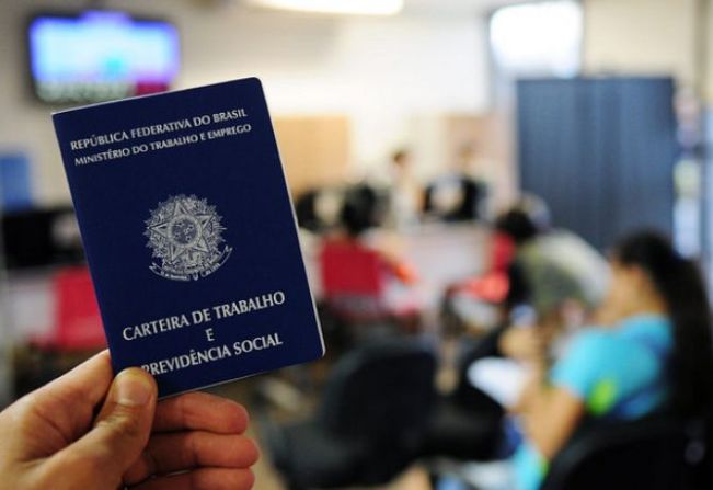 Mais de 60 vagas de emprego estão disponíveis pelo PAT