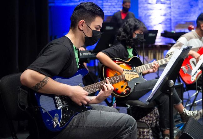Alunos do Guri terão workshop de guitarra nesta quarta 