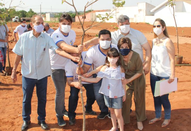 Prefeitura inaugura o Bosque Pedro Luiz Carvalho Campos