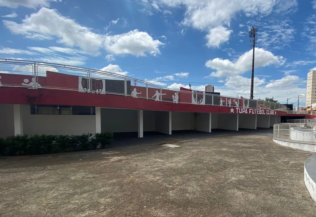 Prefeitura anuncia concessão de espaços na Praça do Estádio após aprovação na Câmara