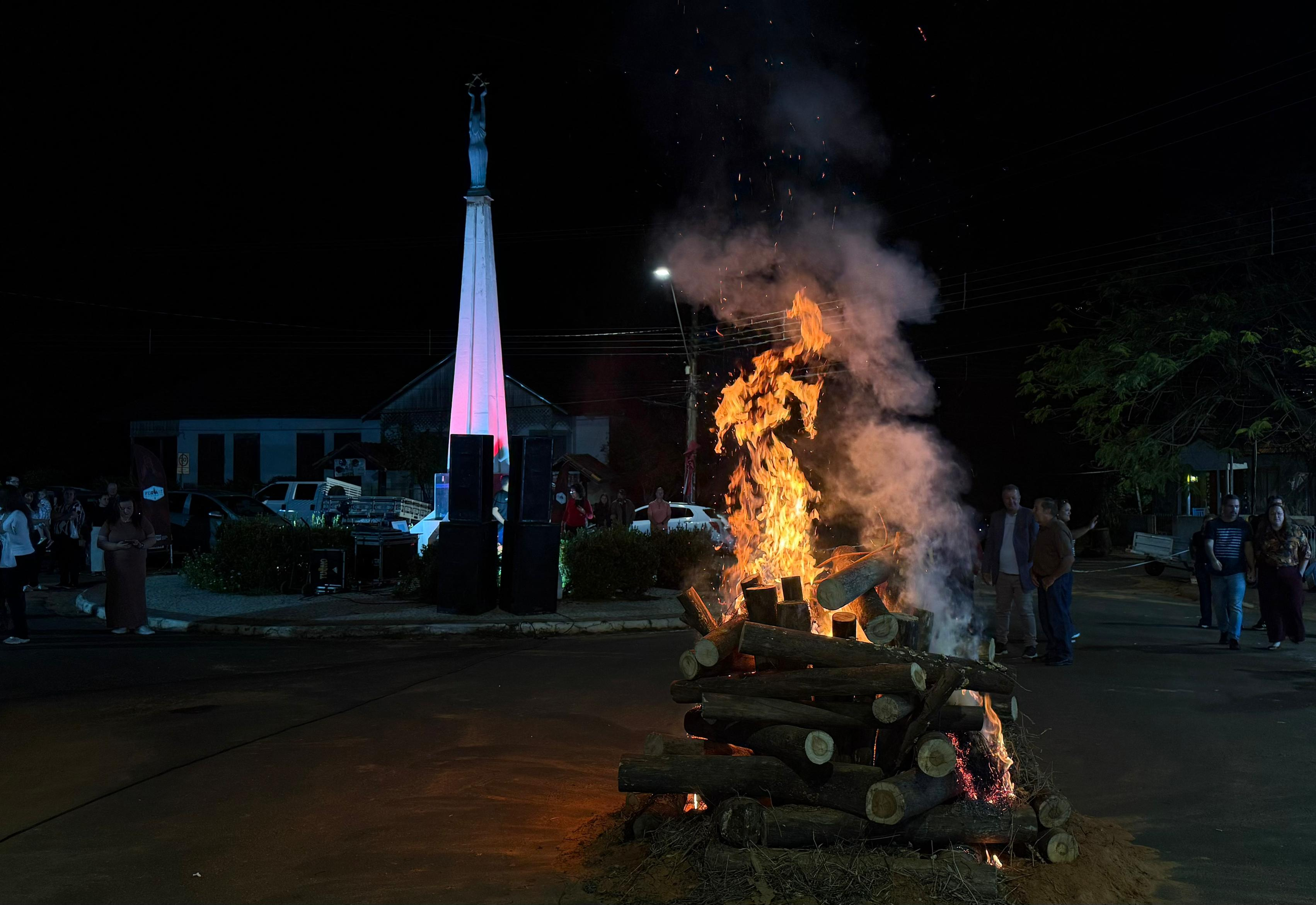 Festa Ligo mantém vivas tradições e culturas da Letônia
