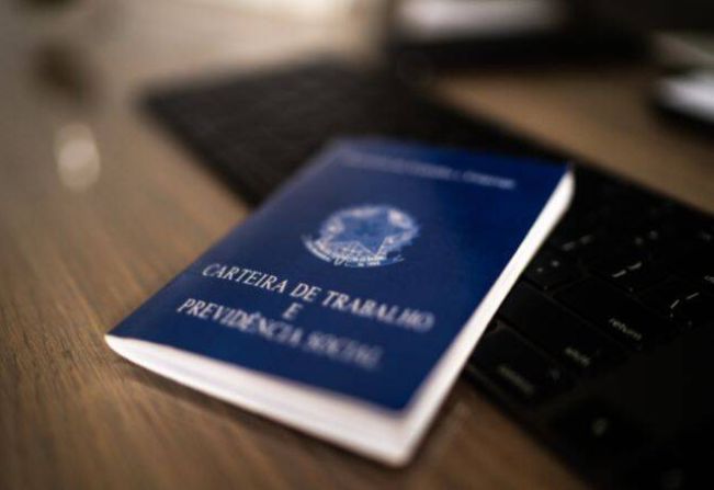 Quase 100 vagas de emprego estão disponíveis para preenchimento no PAT