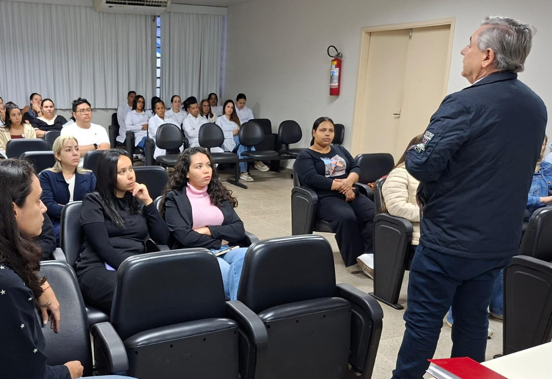 Agosto Dourado: equipes da Secretaria de Saúde passam por capacitação