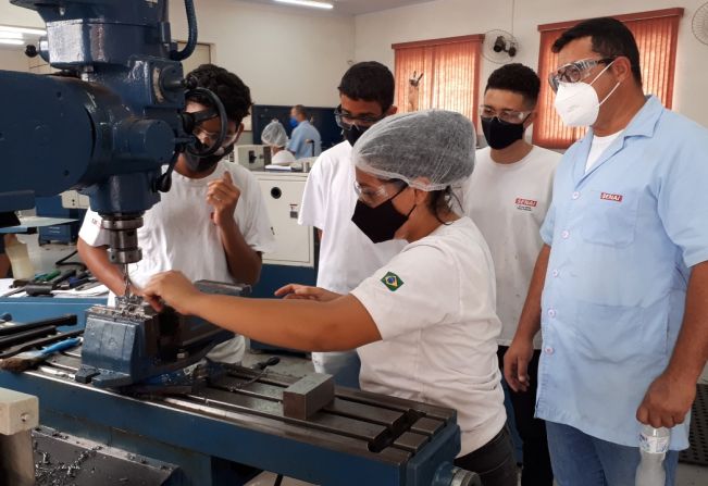 SENAI abre inscrições para 3 cursos de ensino técnico