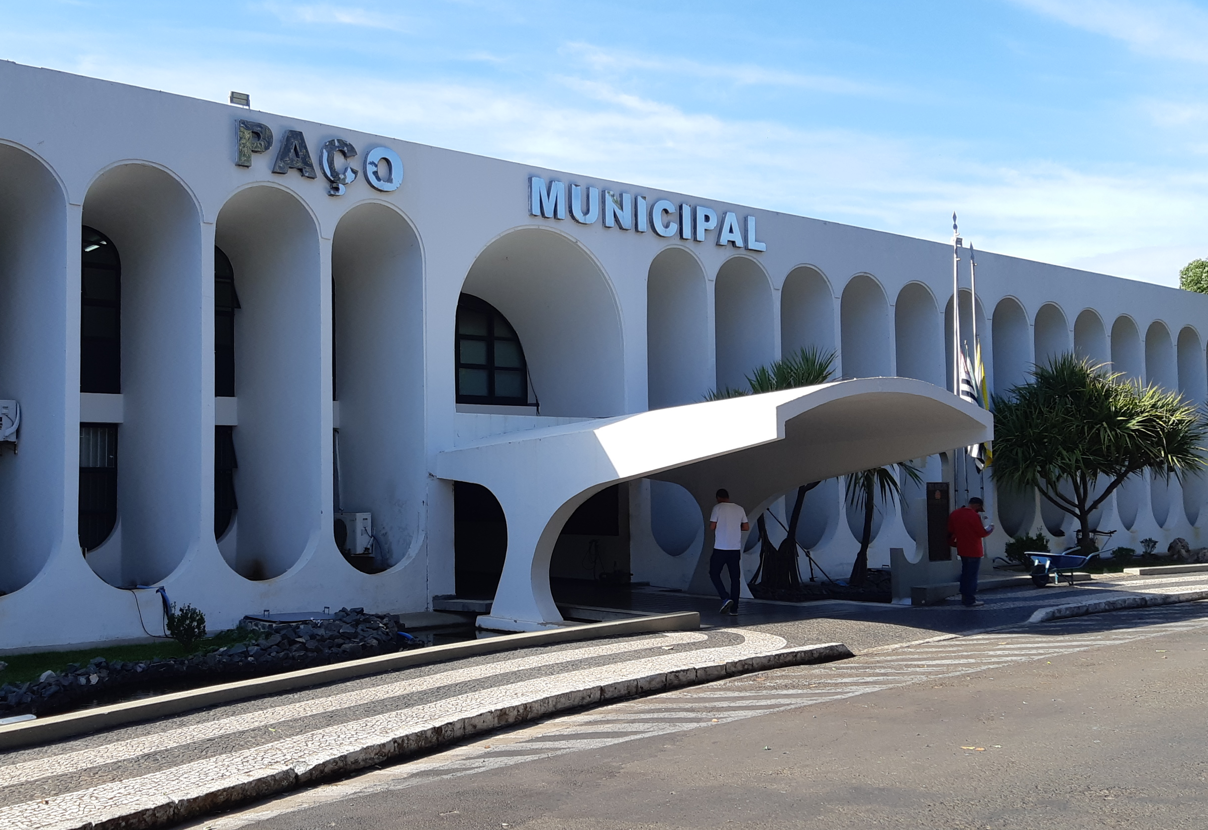 Prefeitura abre processo seletivo com 76 vagas temporárias