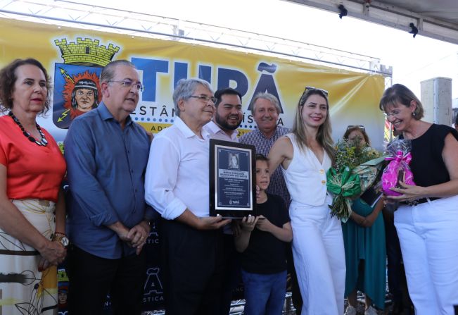 CRAS é inaugurado e homenageia Márcia Therezinha Brancalhão dos Santos