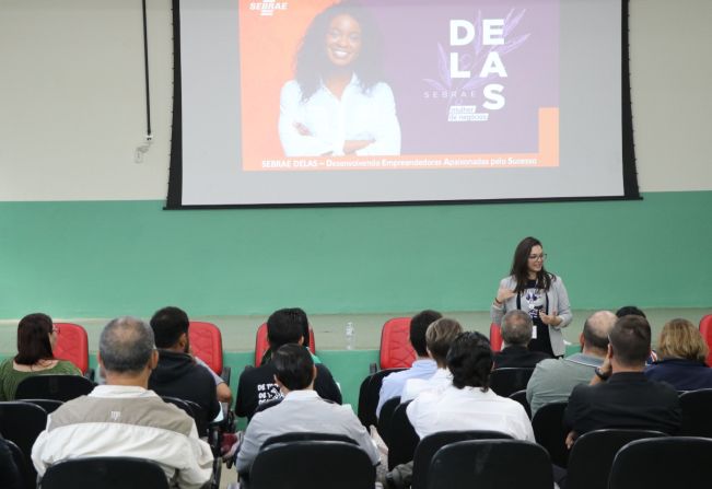 Prefeitura realiza reunião com frentes religiosas e Sebrae	