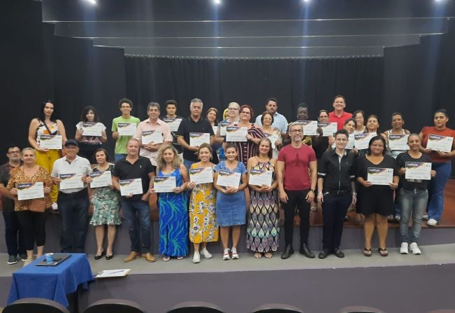 Cultura realiza palestra para artesãos sobre estratégia de vendas 