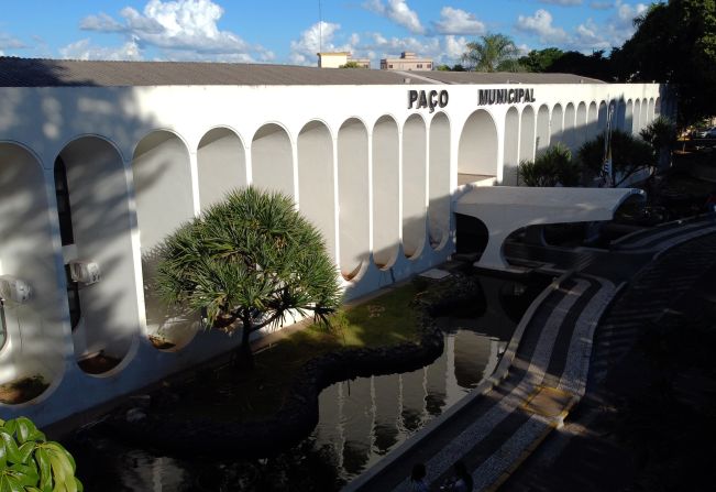 Prefeitura decreta ponto facultativo nesta sexta-feira