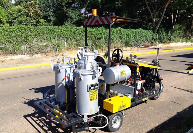 Máquina de pintura da Prefeitura recebe novo sistema modernizado