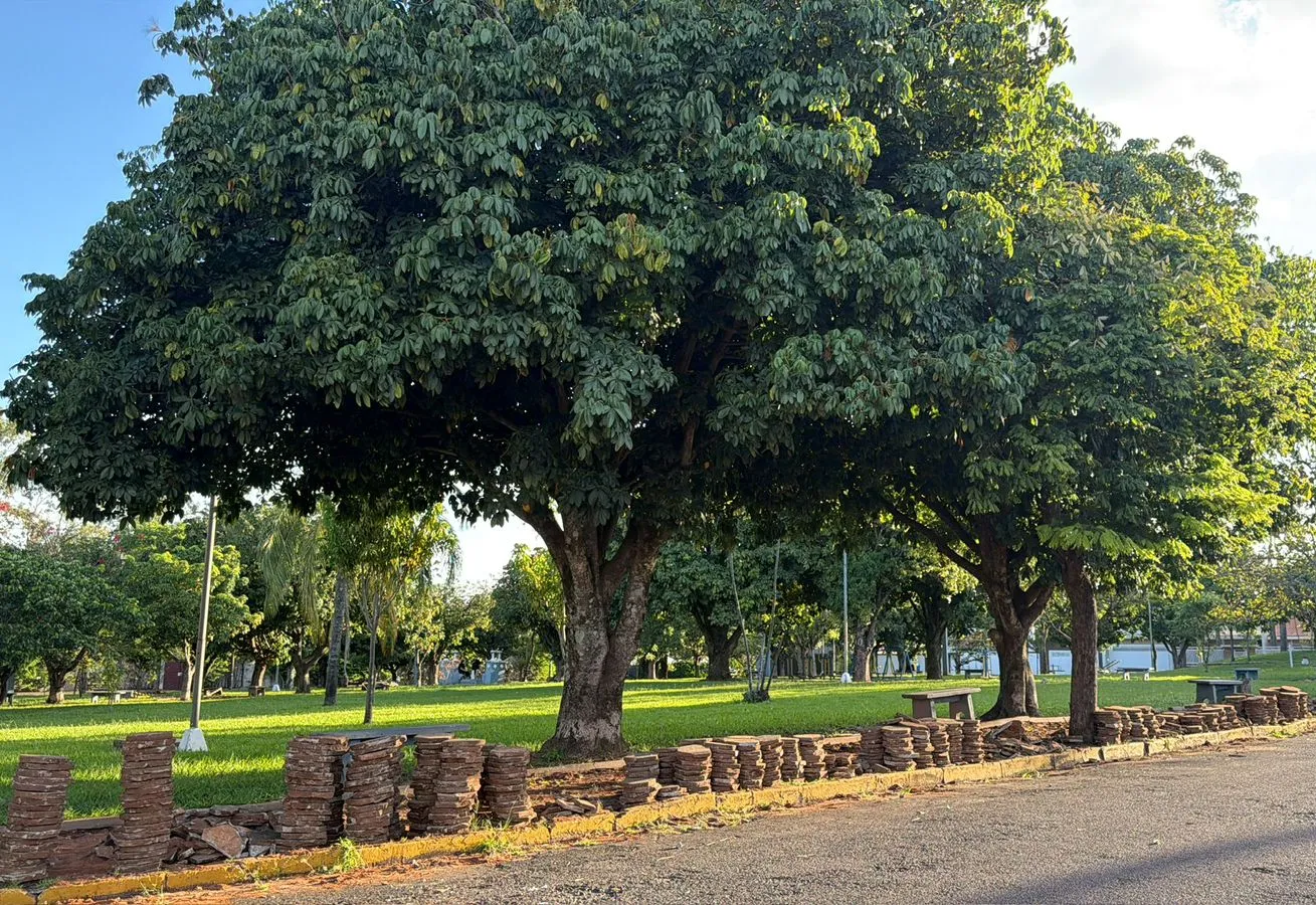 Começam as obras de reforma da praça da Vila Inglesa