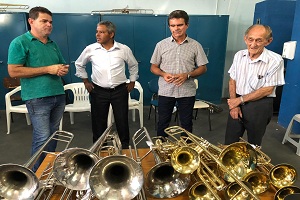 Banda Marcial Municipal oferece aulas de diversos instrumentos