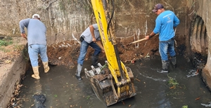 Prefeitura intensifica serviços de desobstrução dos sistemas de drenagem