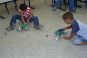 Cidadãos tupãenses guardam óleo usado em casa para trocar por um novo