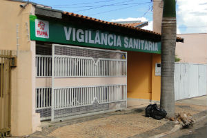 Vigilância Sanitária fiscaliza estabelecimentos comerciais