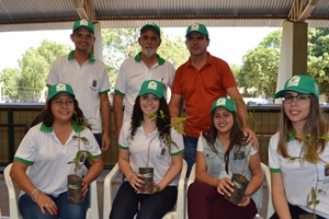 Prefeito Manoel Gaspar recebe empresários de investimento pioneiro no país