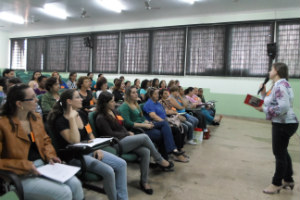 Leite diz que é preciso engajamento de todos para um ensino eficiente