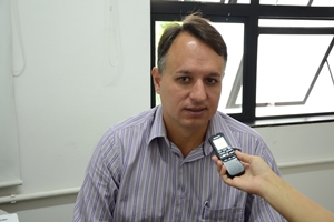 Prefeito assina decreto para regulamentar comércio ambulante