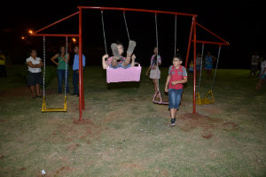 Revitalizações melhoram paisagismo;* arborização e segurança de Praças