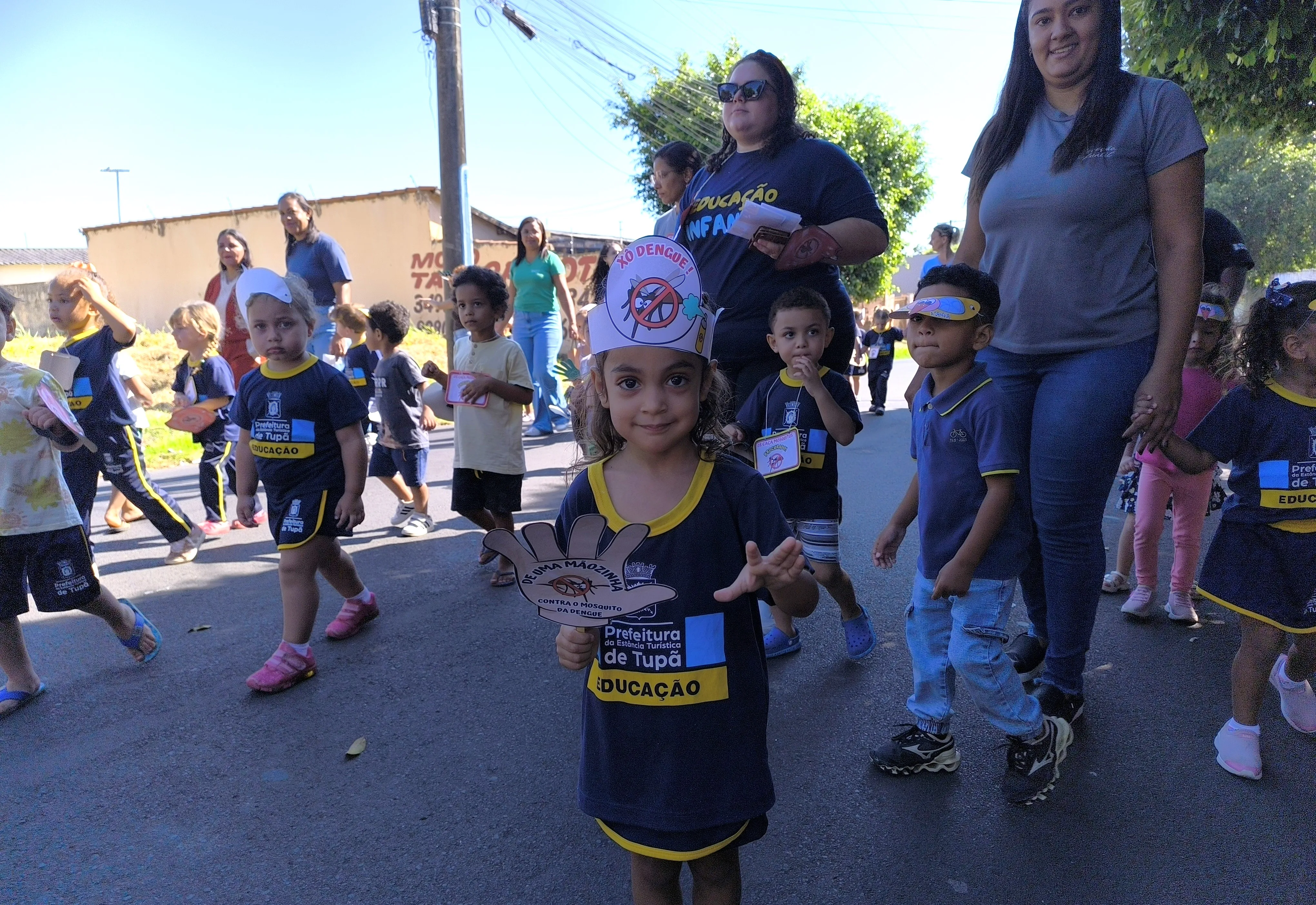 Crianças lideram mobilização contra a dengue em creche municipal